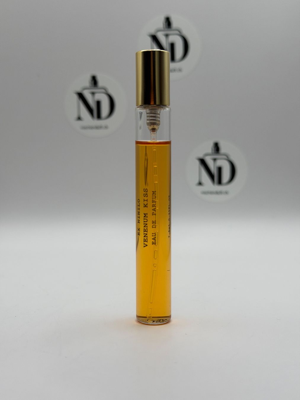Profumi & Eau de Toilette: Ex Nihilo Venenum Kiss 7ml Travel-size Flakon – Nuovo (secondo la descrizione) da Rünenberg venduto da Alina_nischenduft