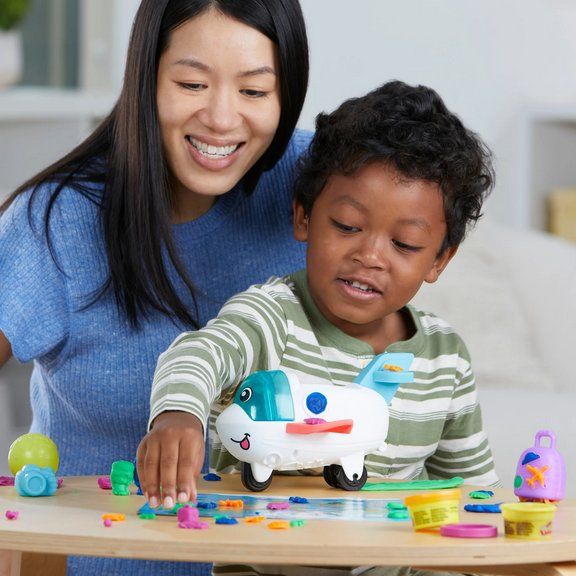 Play-Doh Spielzeuge: Play-Doh Flugi, das Flugzeug 4 Dosen Knete – Neu und originalverpackt aus Oensingen von Liquidations-Shop 1