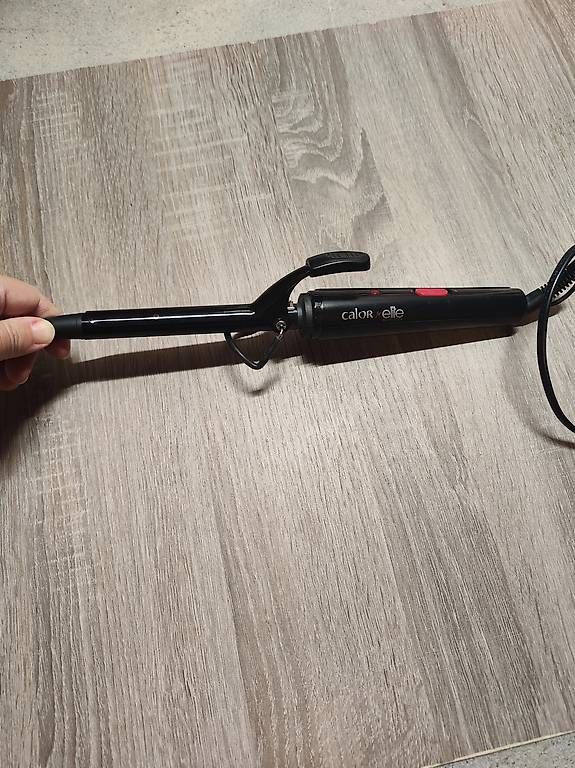 Lockenstäbe & Haarglätter: Boucleur  – Gebraucht aus Yverdon-les-Bains von Cadocouches.ch