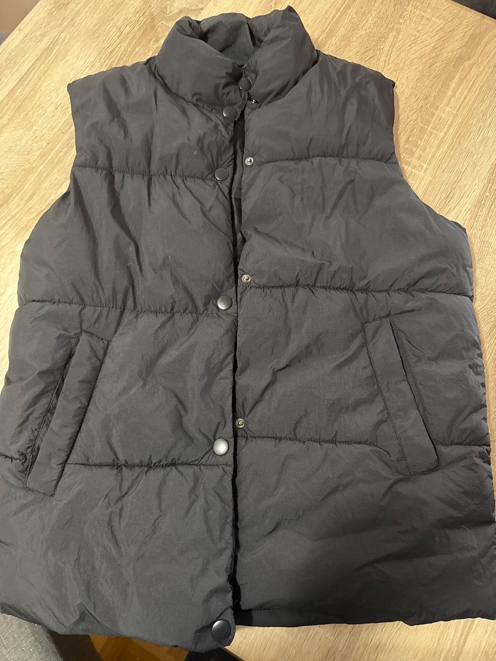 H&M Altro abbigliamento per bambina: Mädchen Gilet – Usato da birsfelden venduto da Giuseppe70 1