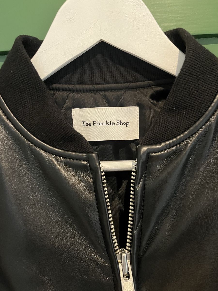 The Frankie Shop Giacche: The Frankie Shop Bomber – Nuovo (secondo la descrizione) da Zollikon venduto da ang_9jc5 1
