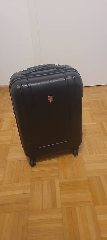 Valigie: Hartschalenkoffer Kabinengepäck – Usato da Liestal venduto da sun_ntq9 4