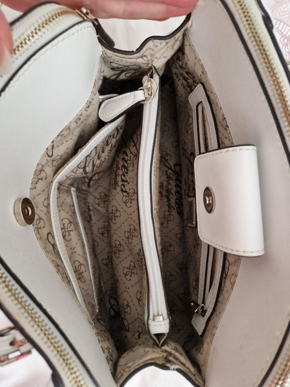 Guess Borse da donna: Guess Handtasche weiss – Usato da Zürich venduto da Mani56 1