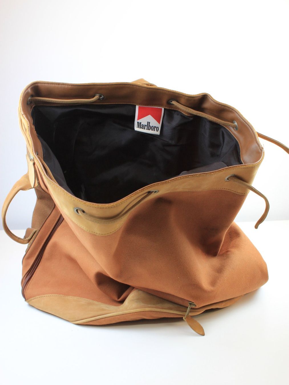 Marlboro Sacs à dos: Marlboro Vintage Rucksack – D'occasion à Basel par IRMAundFRED