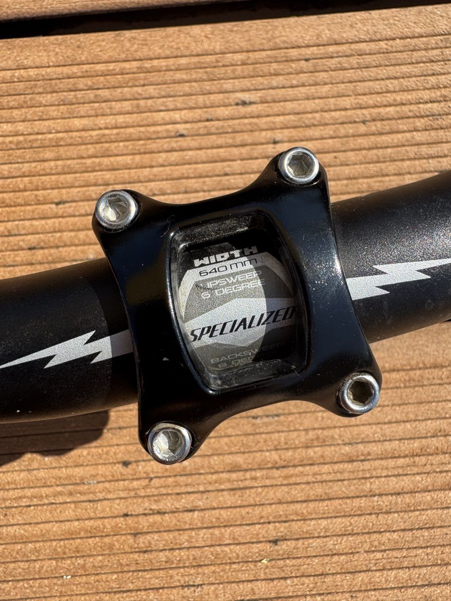 Specialized Pezzi di ricambio: Specialized Enduro Lenker mir Vorbau – Usato da Zürich venduto da mat_rw96 1