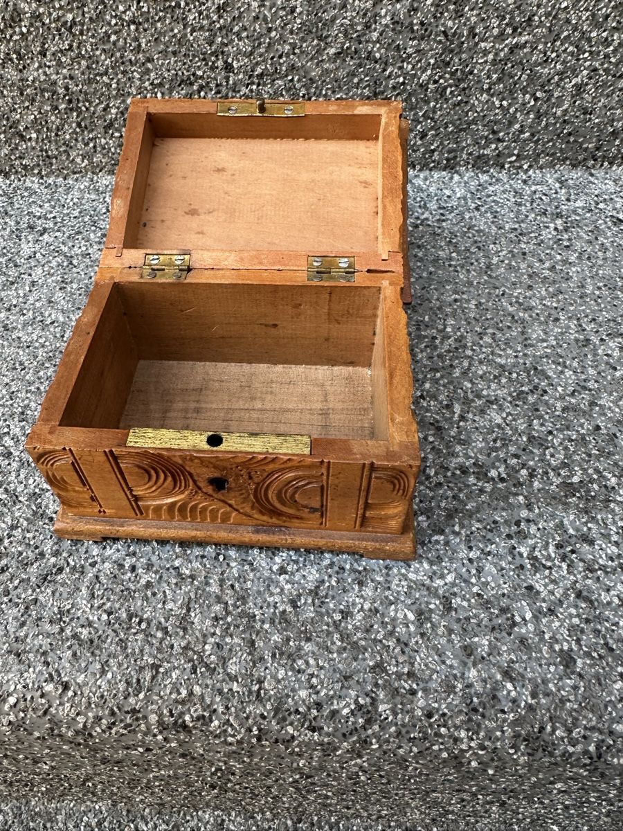 Caisses de transport: Holzkiste Schatulle  – D'occasion à Oberentfelden par vilibrand 1
