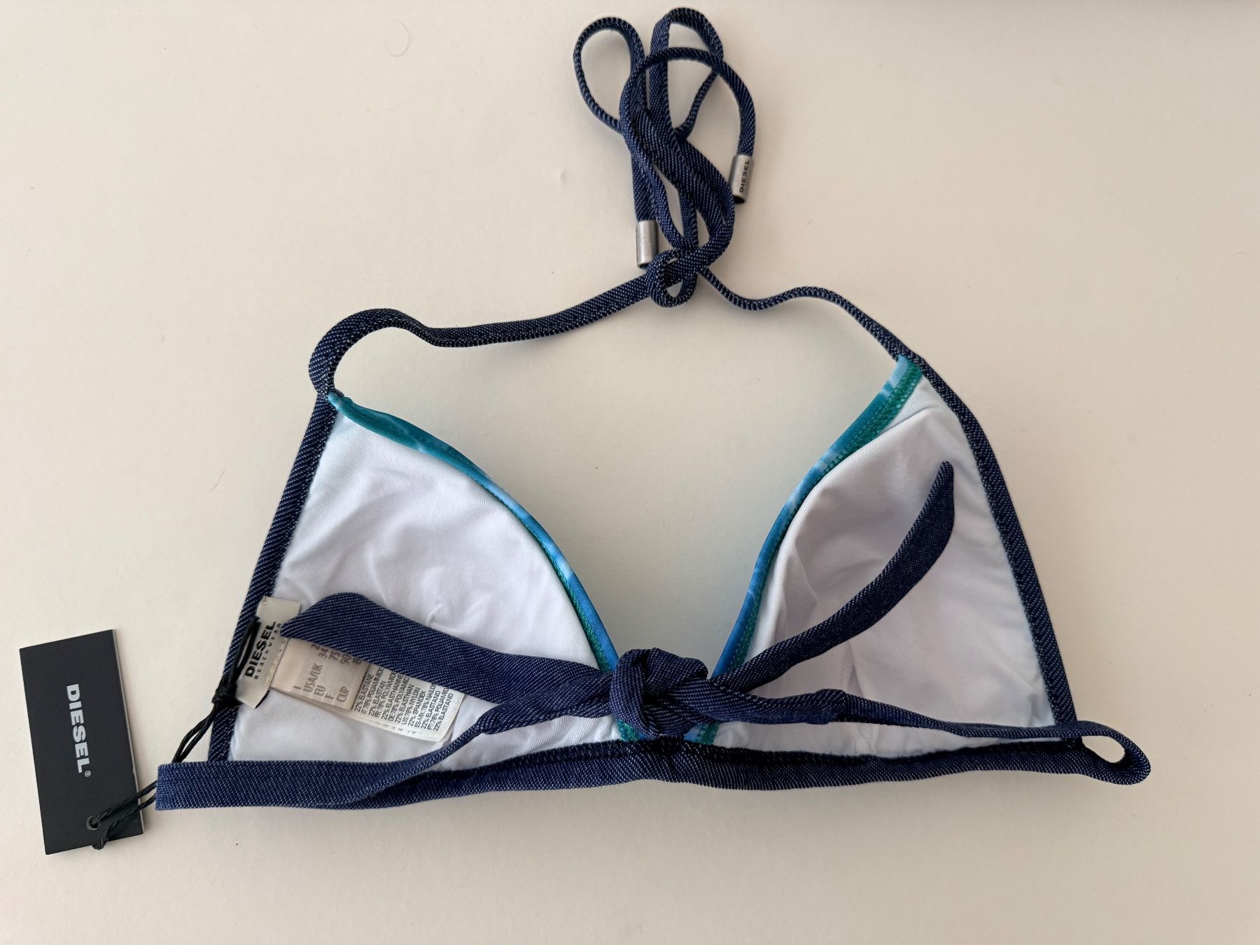 Diesel Costumi da bagno & Bikini: DIESEL, Bikini-Oberteil, Grösse 75B, Farbe Blau – Nuovo e nell'imballaggio originale da Rudolfstetten venduto da gst_g7xl 3