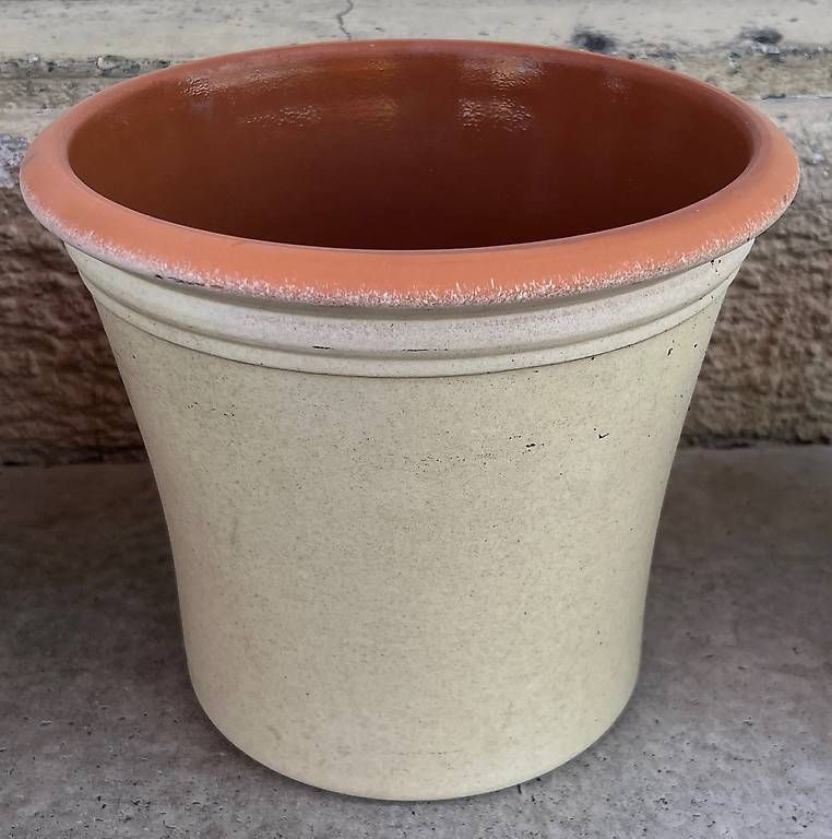 Pots de fleurs: 3 formschöne Tontöpfe – D'occasion à Urdorf par Resumasa 3