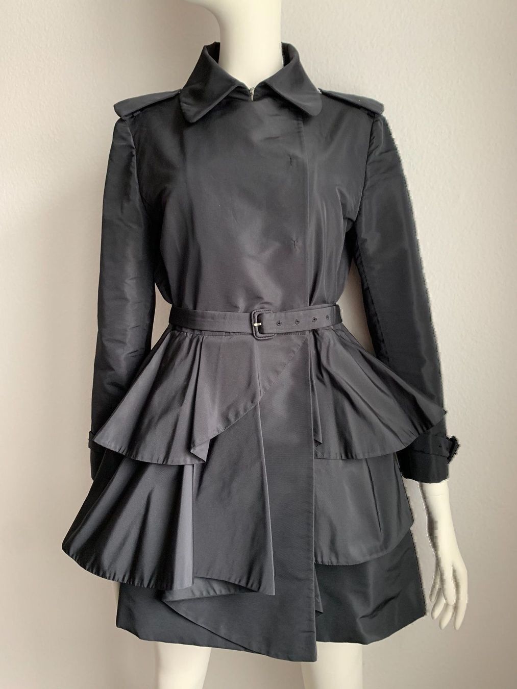 Miu Miu Mäntel: Miu Miu Mantel – Neu (gemäss Beschreibung) aus Winterthur von 19.19 1
