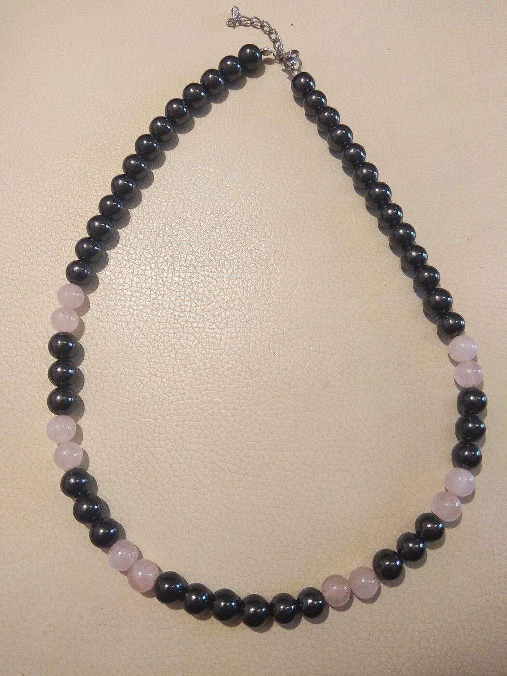 Catenine: Rosenquarz- Hämatit Kette – Nuovo e nell'imballaggio originale da Münchenbuchsee venduto da Daniel0133