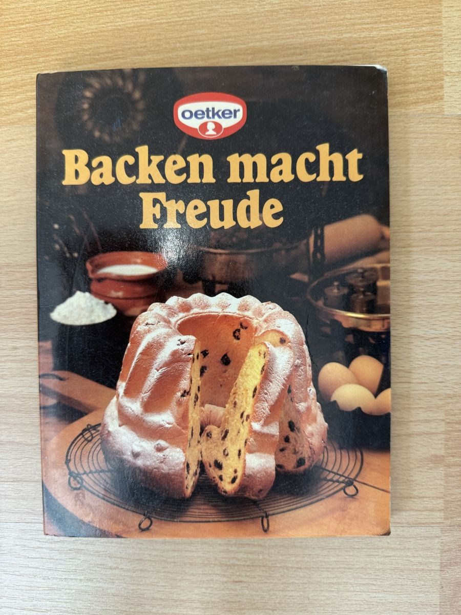 Libri: Dr. Oetker Backen macht Freude Kuchen – Usato da Grenchen venduto da Bastet007