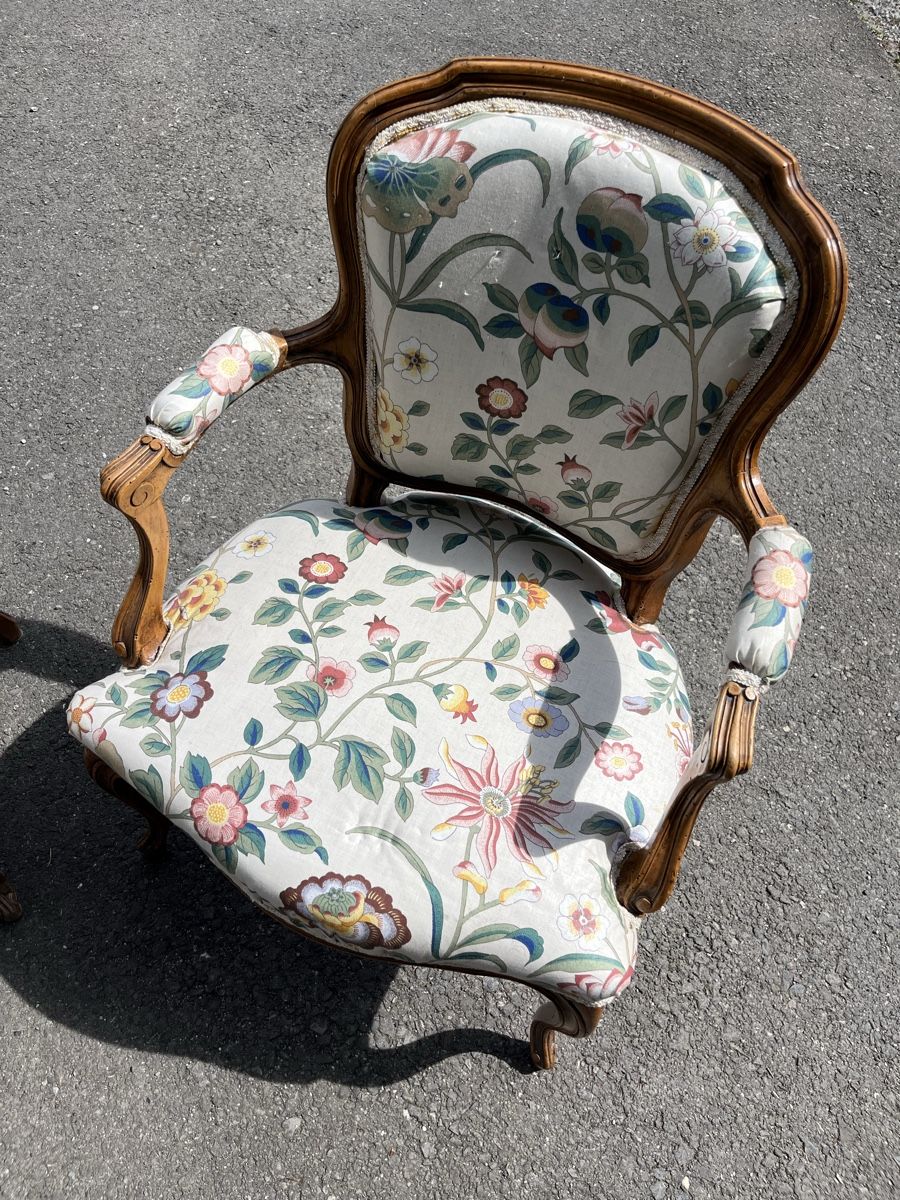 Poltrone: Fauteuils à fleurs – Usato da Puidoux venduto da Amelie.Wytt 1
