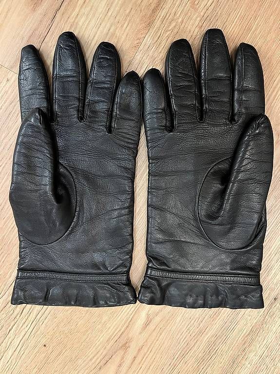 Moschino Gants & mitaines : Moschino – D'occasion à Thun par ina_8hwc 1