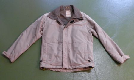 Herren Jacke beige Grösse M, 4 Taschen aussen, 3 innen