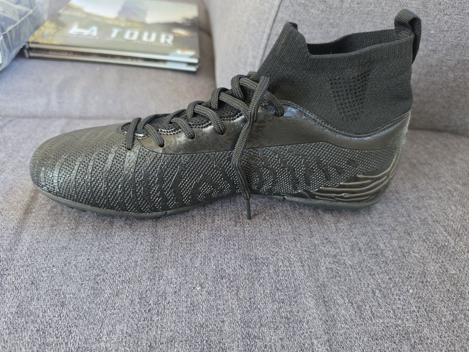 Scarpe per ragazzi: chaussure de football – Usato da Plasselb venduto da les_rl55