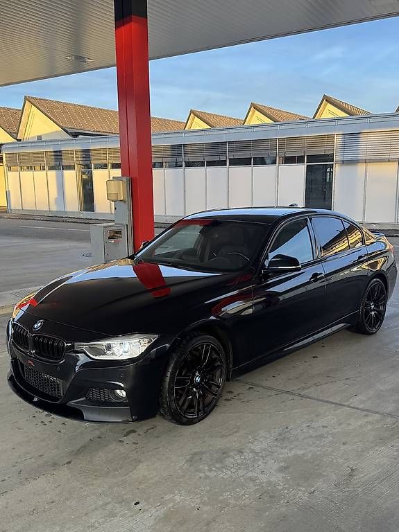 Autos: BMW 335i xDrive M Performance – D'occasion à Langenthal par omar96 1