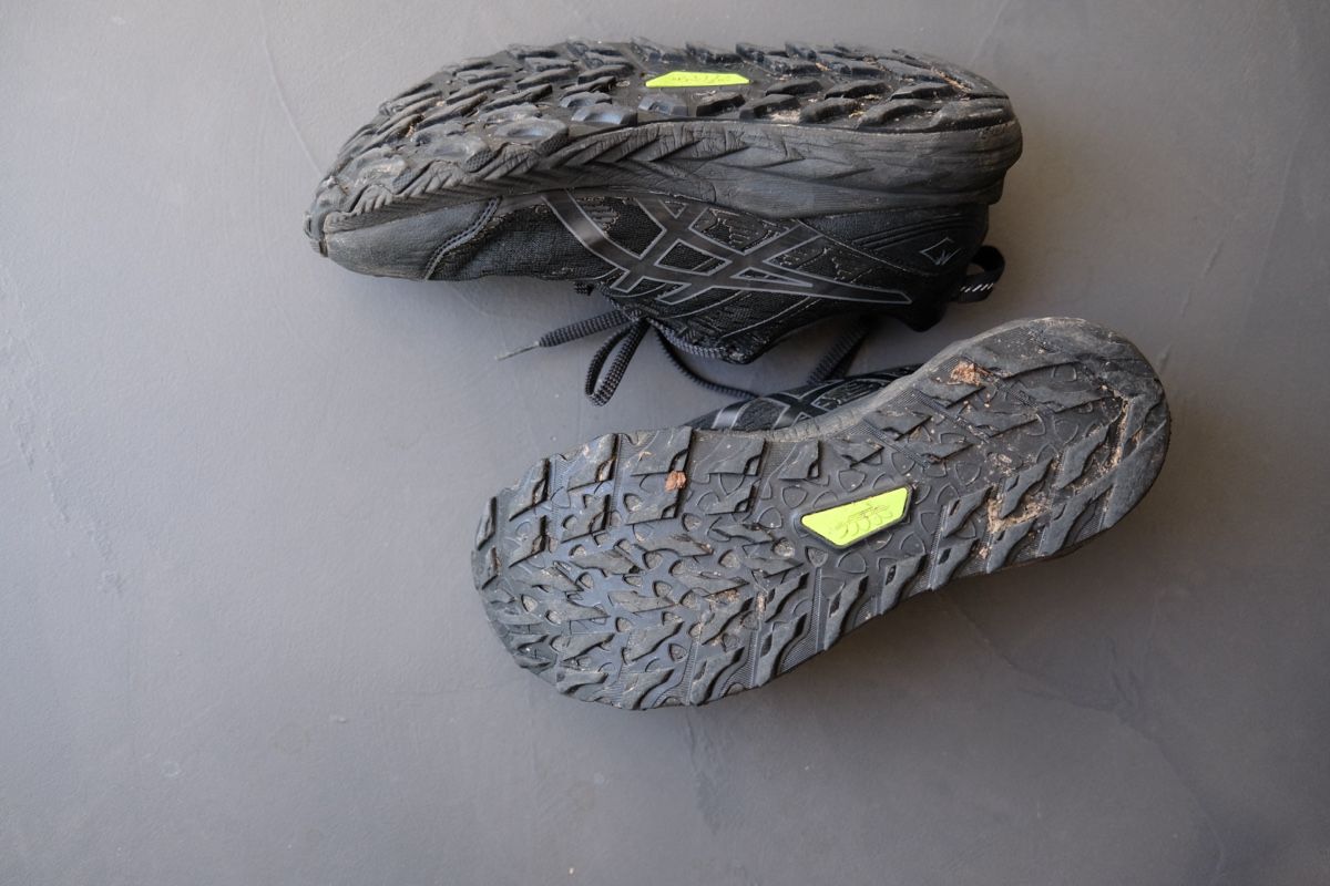 Asics Scarpe da uomo: Asics Trailrunning Schuhe Grösse 43.5 gebraucht – Usato da Wallisellen venduto da lis_8fkh 2