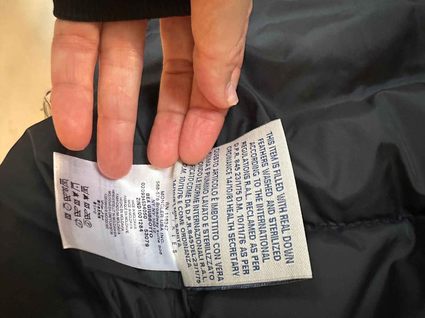 Moncler Cappotti: Moncler Winterjacke – Usato da Urdorf venduto da and_ygf9 6