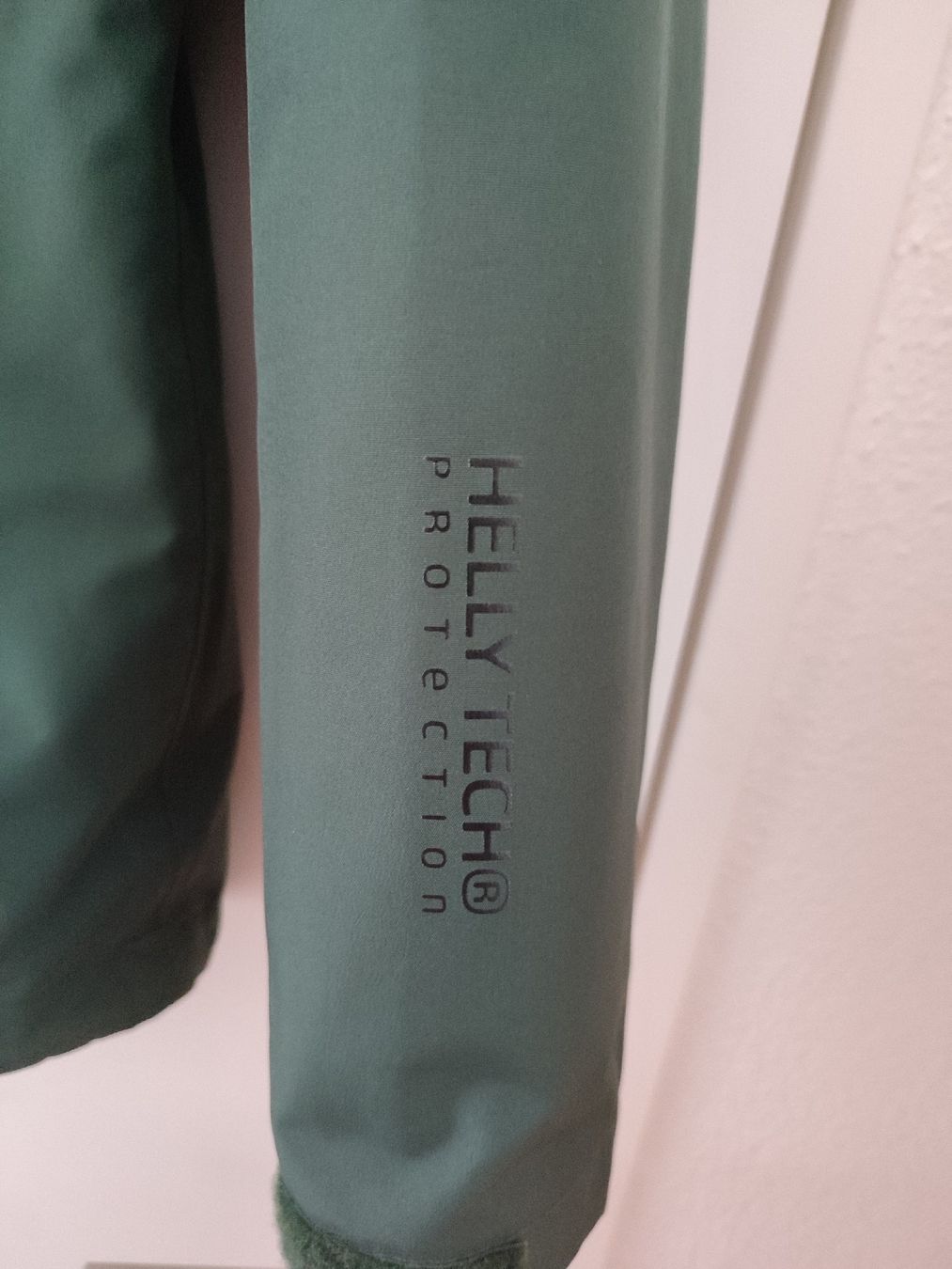 Helly Hansen Giacche: Helly Hansen Jacke M – Usato da Dürrenäsch venduto da ShinJewel 2