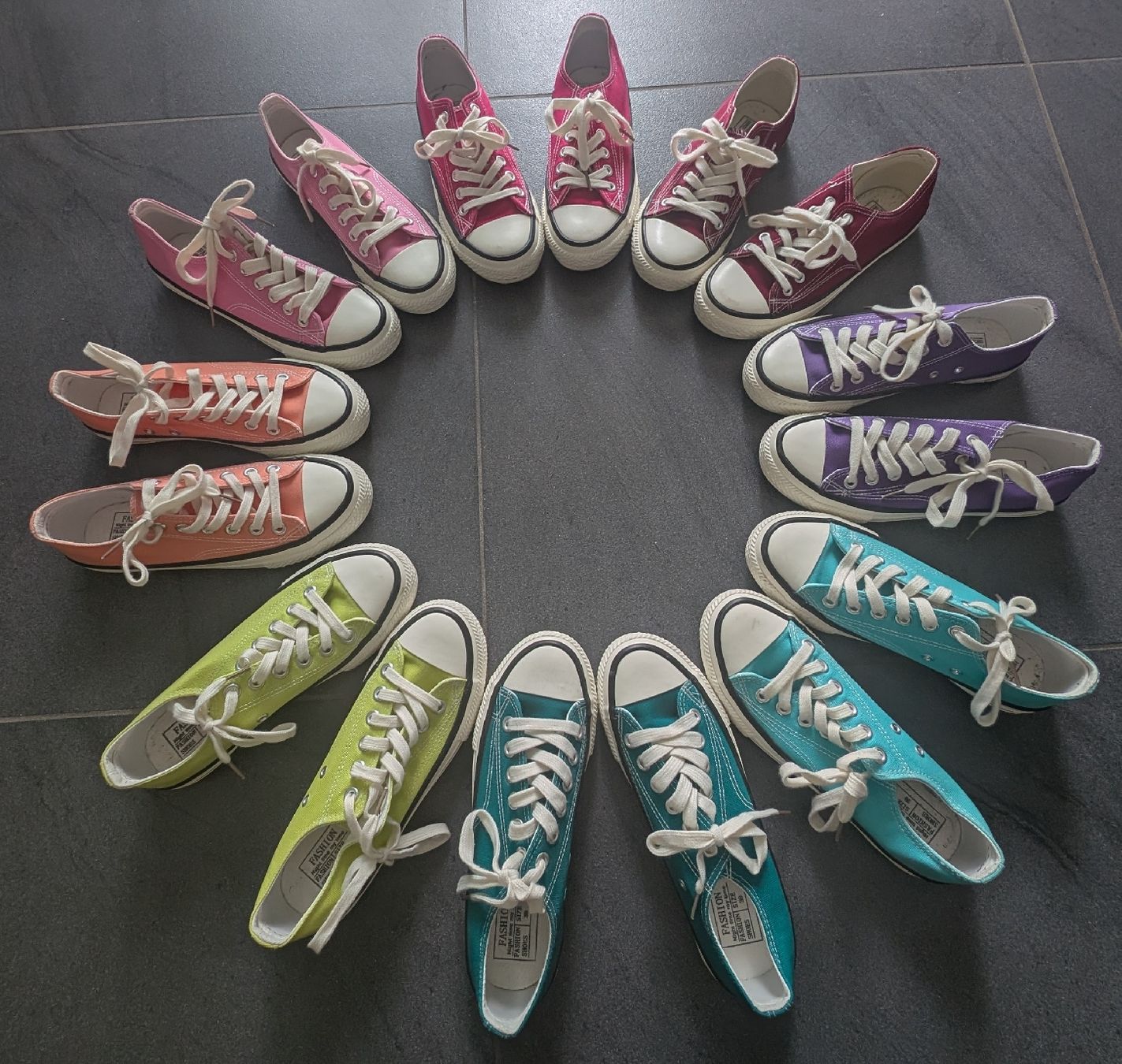 Converse Scarpe da donna: 8x Schuhe - Set Gr.39, wie Converse – Nuovo (secondo la descrizione) da Beinwil/Freiamt venduto da 1Lar1
