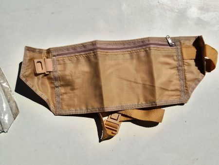 Geldgürtel unbenutzt beige mit Reissverschluss