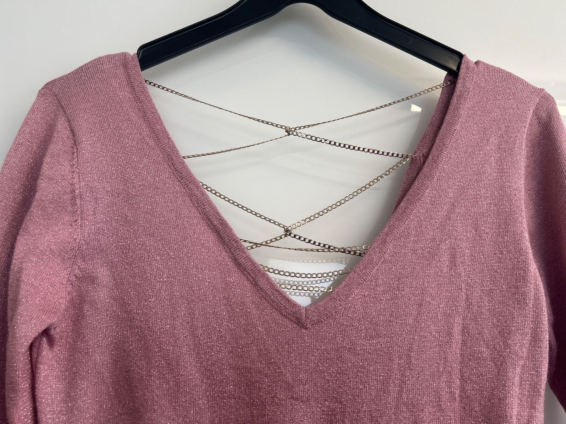 Maglioni & Felpe: Pullover Lang Figurbetont mit Ketten 1 Size Neu – Nuovo e nell'imballaggio originale da Regensdorf venduto da Spyke55 1