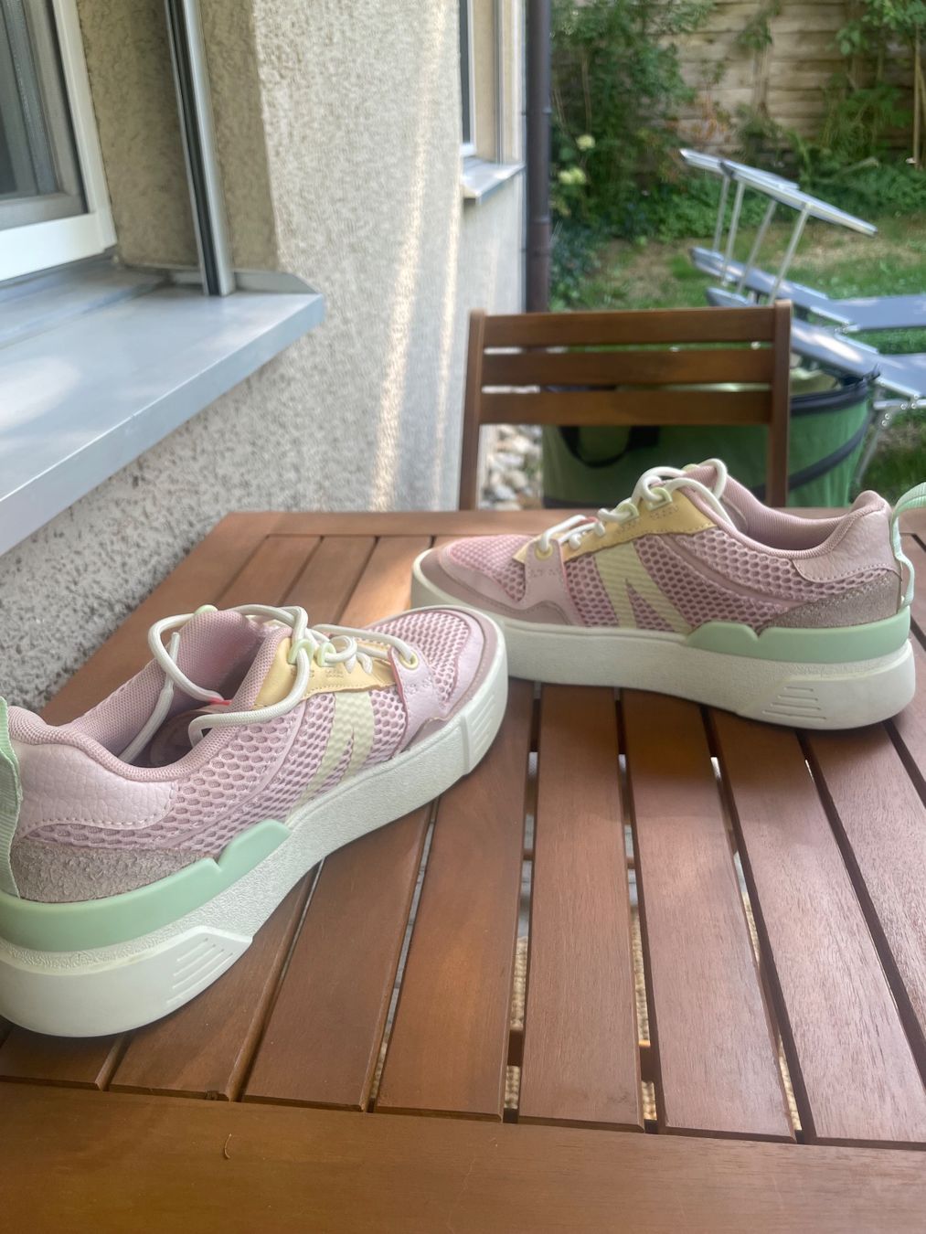 Lacoste Scarpe da donna: Lacoste Sneaker low Rosa Gr. 39 – Usato da Niederwangen BE venduto da m_s13 2