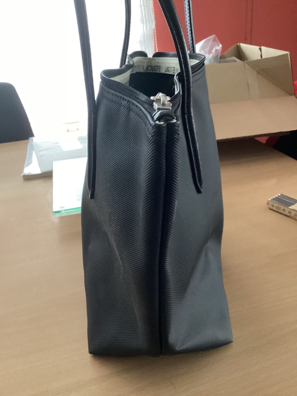 Lacoste Borse da donna: Lacoste Handtasche schwarz – Usato da Hüntwangen venduto da Jcougar 2