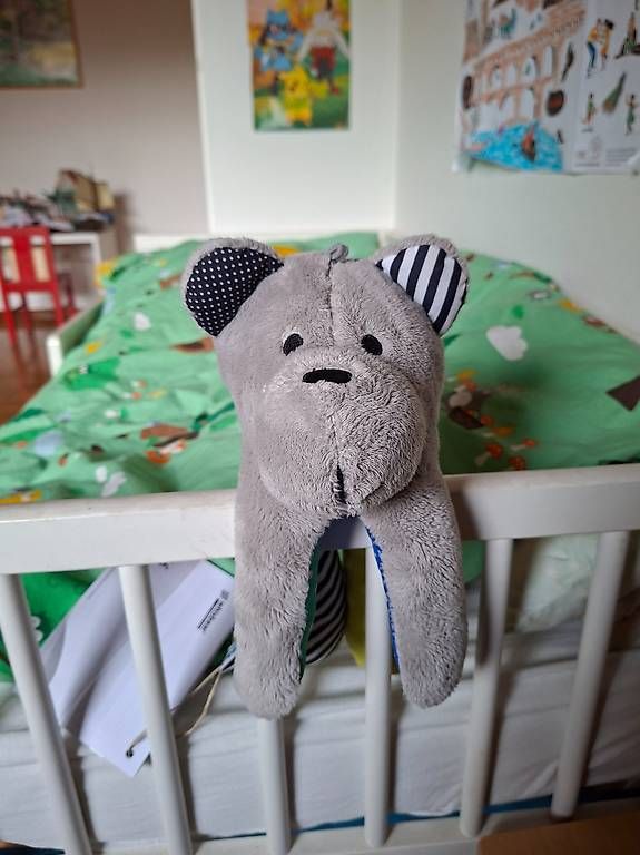 Spielzeuge: Slumber bear Whisbear, the humming bear – Gebraucht aus Sierre von noe_y7vf