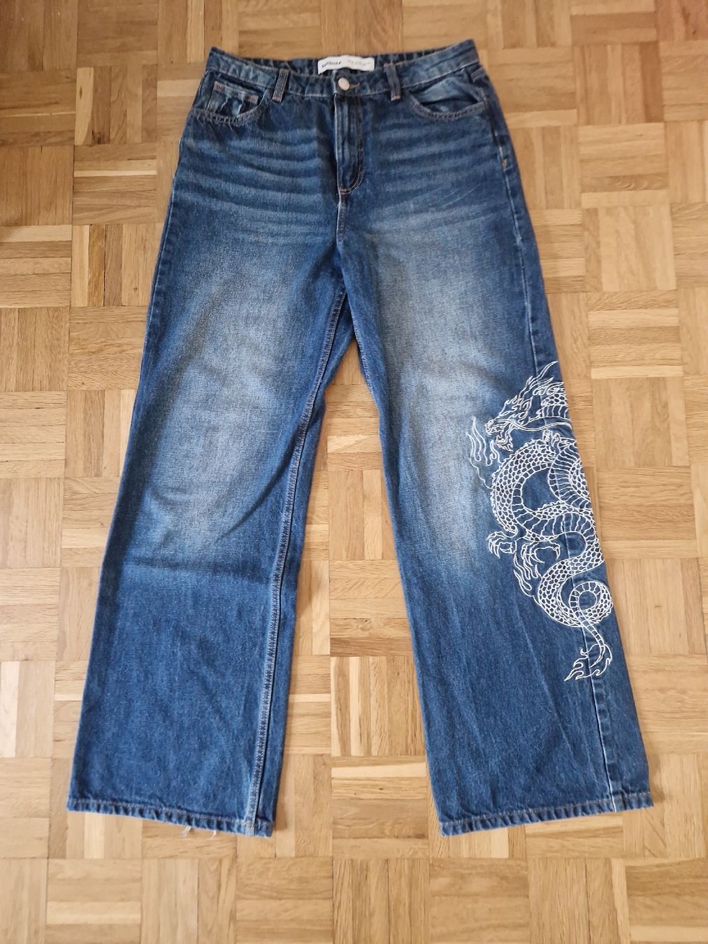 Bershka Jeans: Jeans von BERSHKA – Gebraucht aus Lausanne von kla_yh6t