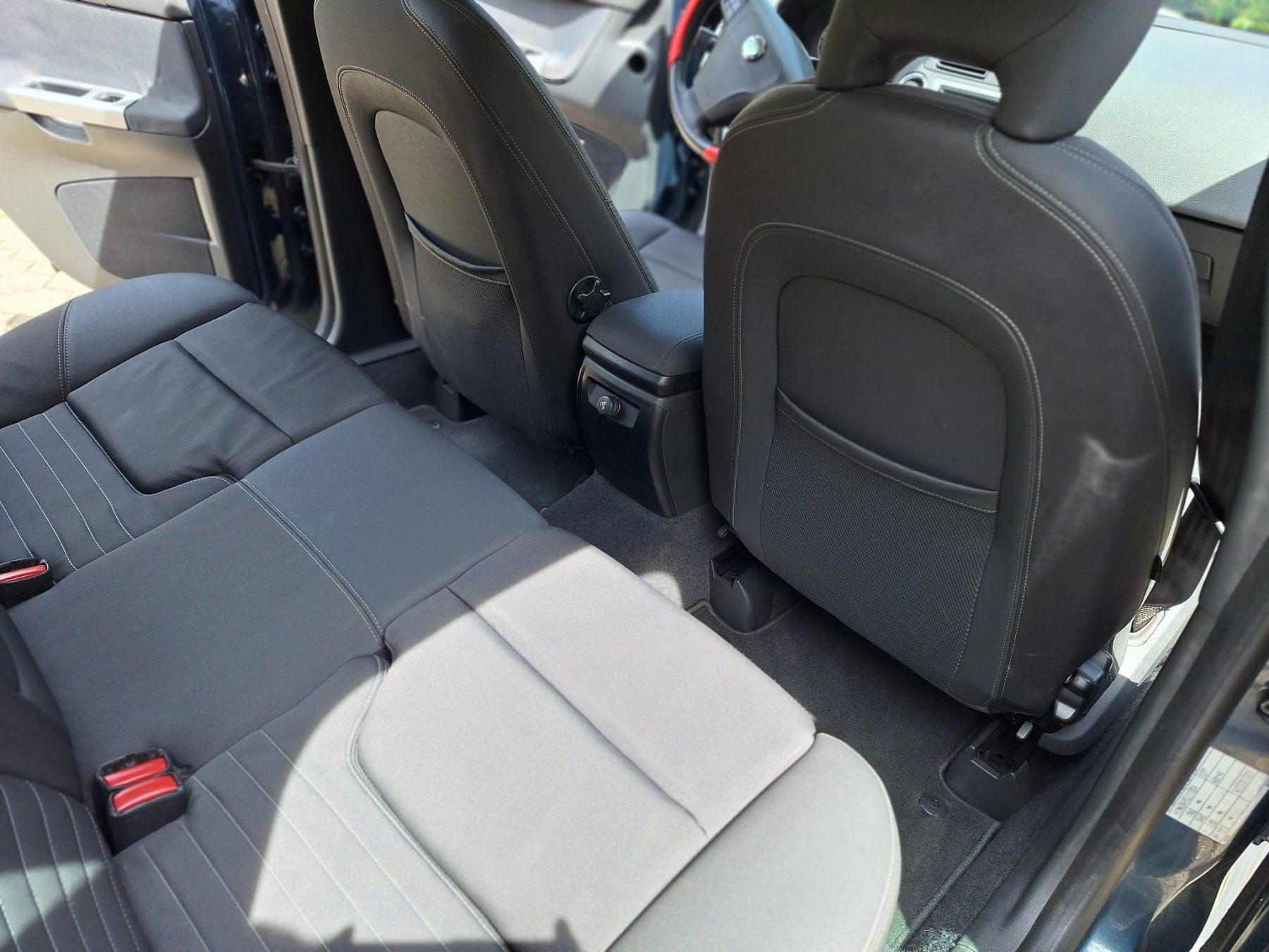 Volvo Autos: Volvo V50 2.4i – D'occasion à Schwyz par benno92 6