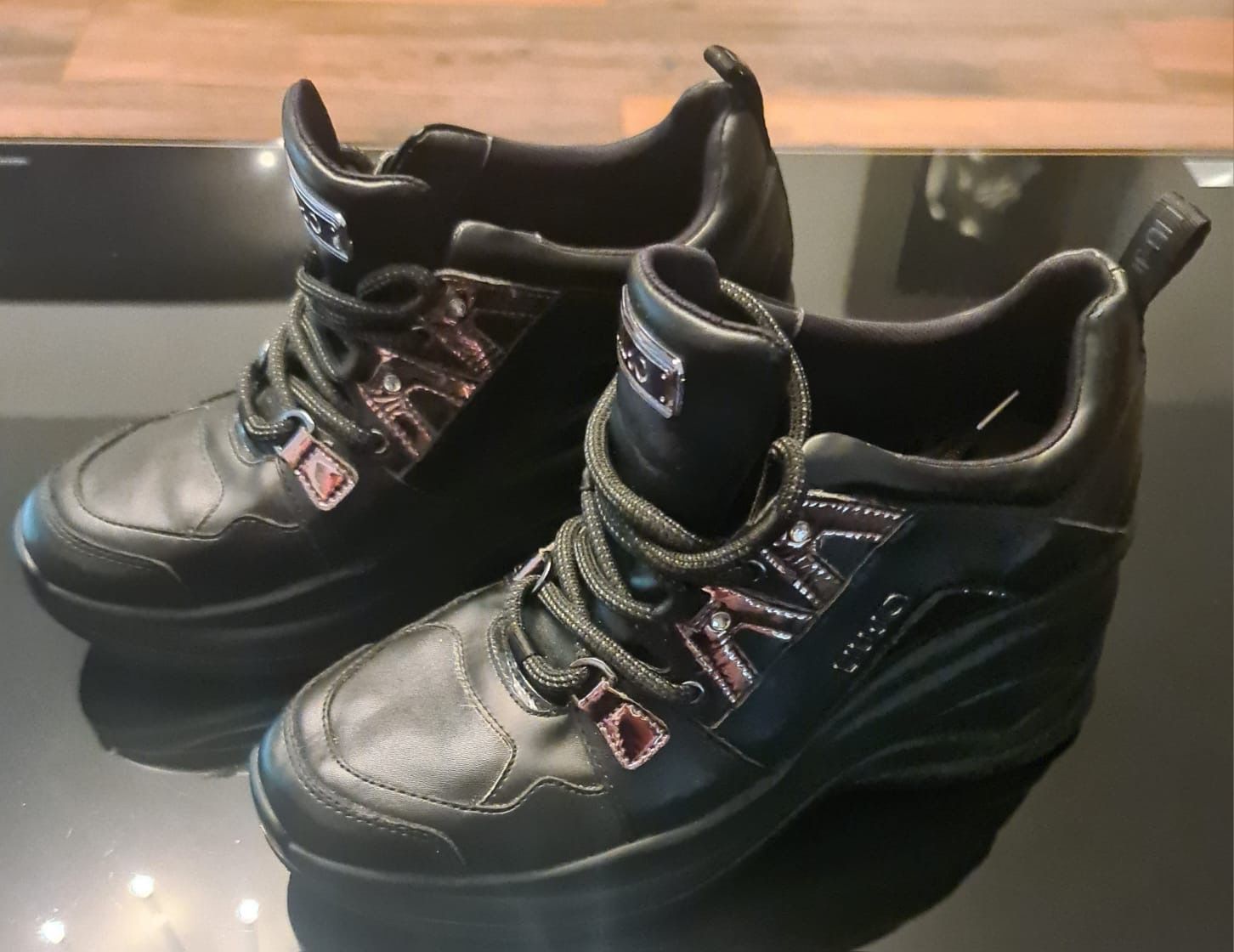 Liu Jo Chaussures femmes: Liu Jo Sneaker (Damen, Gr. 40, Leder, Neu & originalverpackt – Neuf (Voir description) à Zweidlen par Sigma26 4