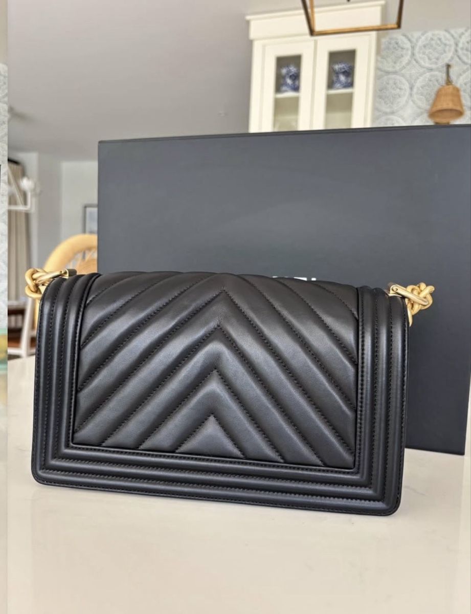 Taschen für Damen: Chanel Boy Flap Medium Chevron – Neu (gemäss Beschreibung) aus Chavannes-Renens von Meilina.R17 1