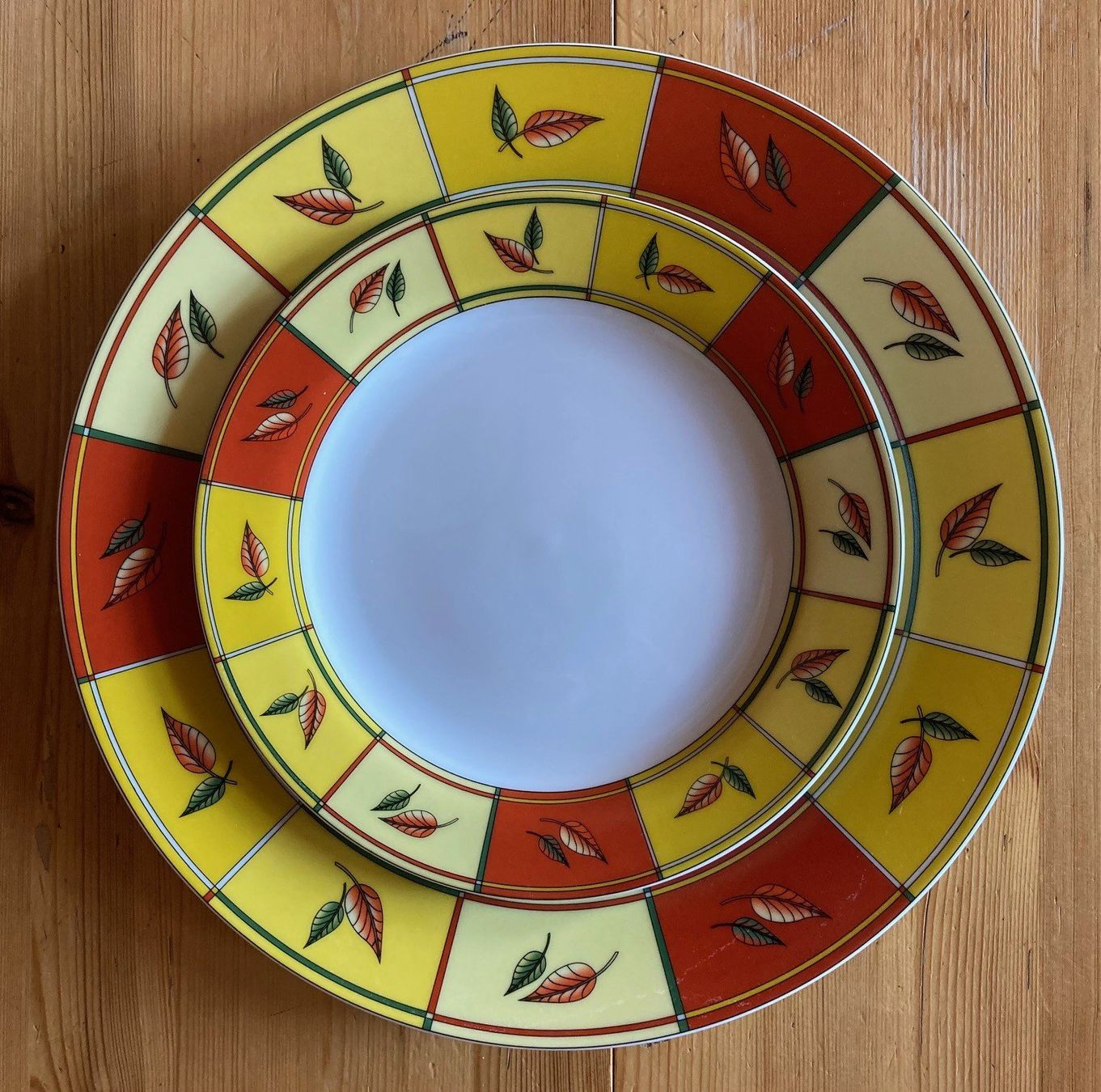 Set di piatti: Geschirr-Set Pfefferschote – Usato da Orselina venduto da Vrenegonde 2
