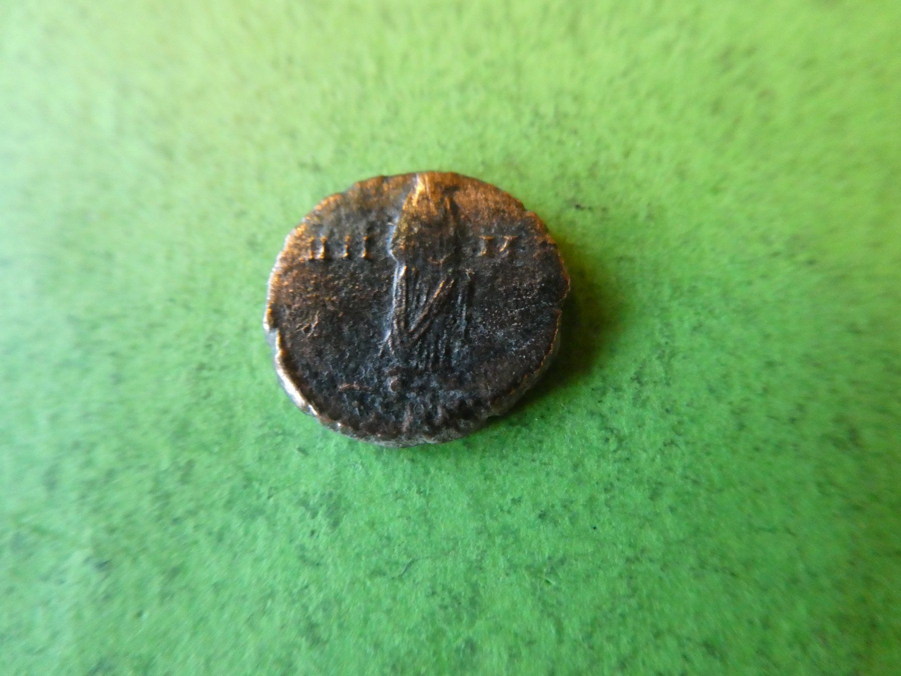 Tutti le monete: uralte   Bronzemünze  13 mm  1.46 g – Usato da Hinterforst venduto da Rohusri 2