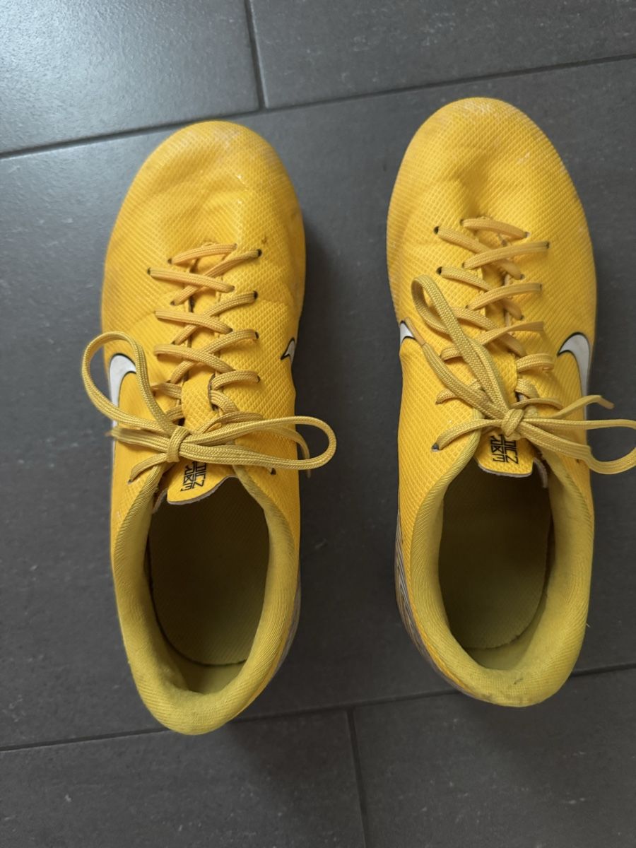 Scarpe da uomo: Nike Nockenschuhe, Grösse 38.5 – Usato da Roggwil BE venduto da HoCoRo 3
