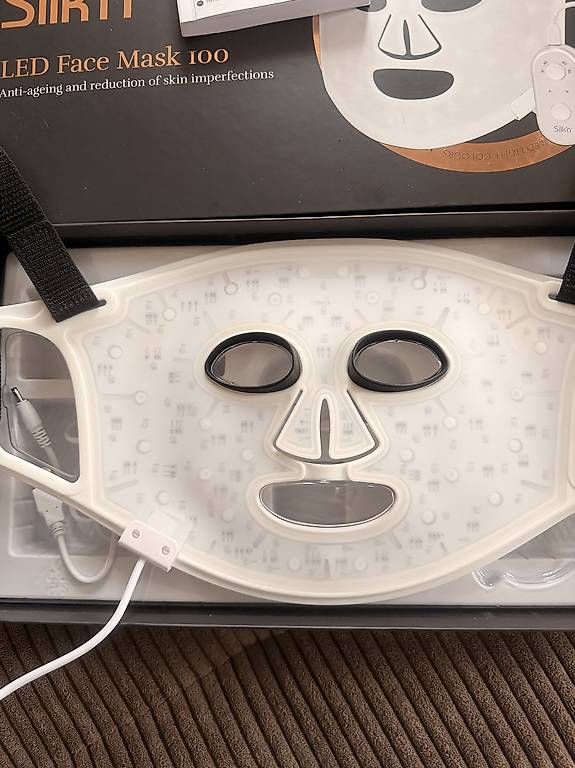 Protezione per viso e udito: Silk'n LED Face Mask – Nuovo e nell'imballaggio originale da St. Gallen venduto da Pendejo6674 2