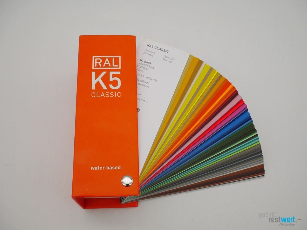 Documenti: RAL K5 Farbfächer semi-matt – Nuovo (secondo la descrizione) da Winterthur venduto da Restwert_Winterthur 1
