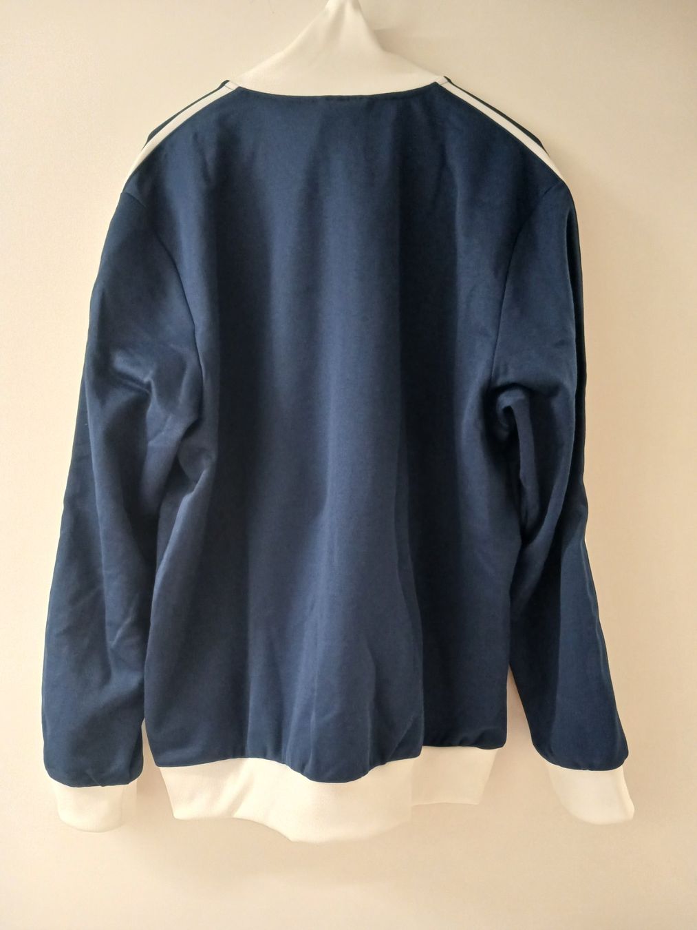 Adidas Kleiderpakete: Adidas Trainingsanzug XL/L – Neu (gemäss Beschreibung) aus Zürich von Marco-2nd-hand 1