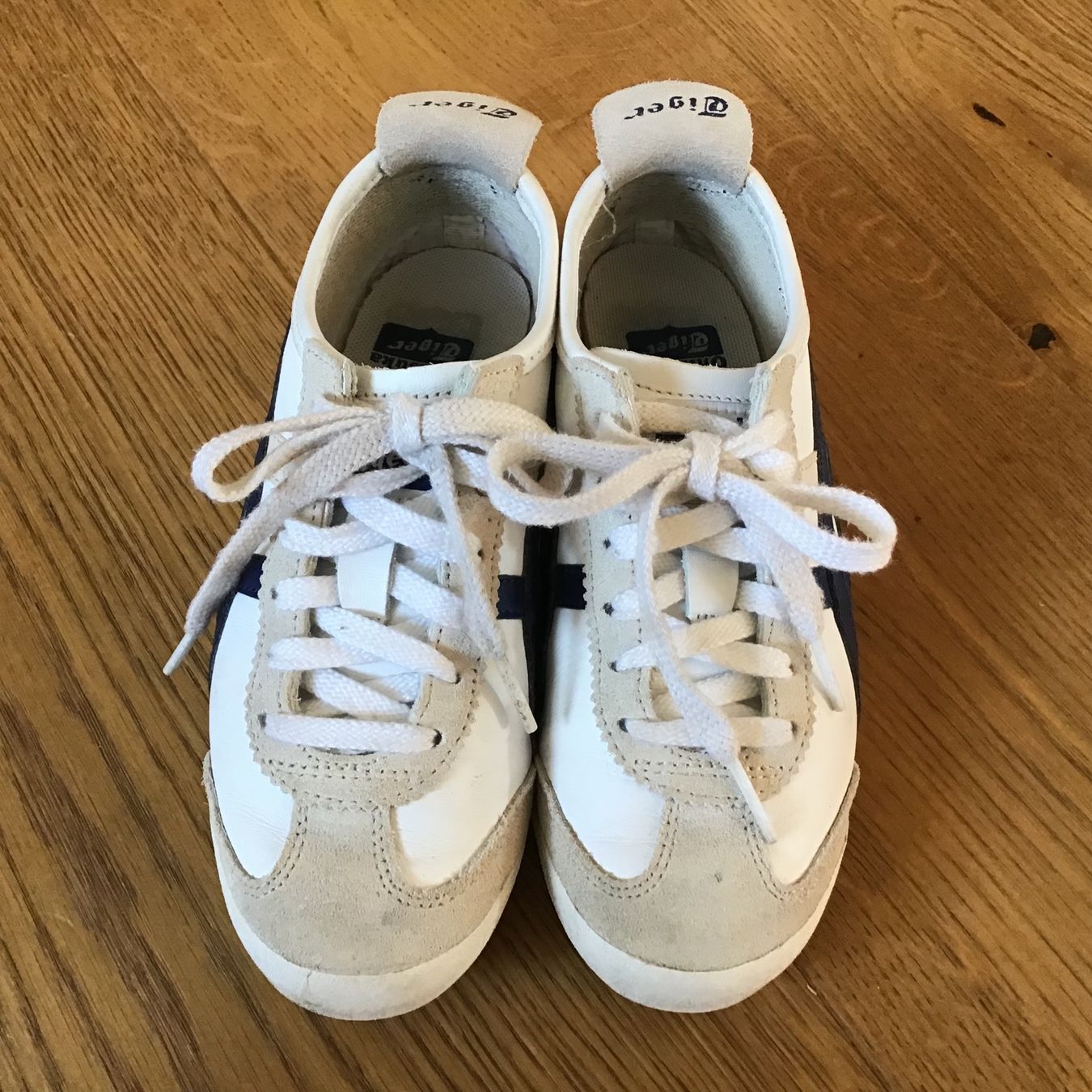 Onitsuka Scarpe per ragazzi: Onitsuka Tiger Sneakers Weiss Blau Gr 33.5 – Usato da Rotkreuz venduto da GerberaSpider08