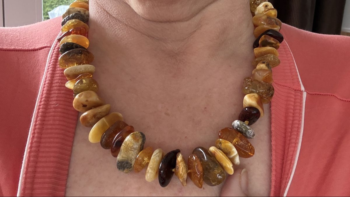 Catenine: Sonnige Bernsteinkette, 56 cm lang – Nuovo e nell'imballaggio originale da Ebikon venduto da elischka 1