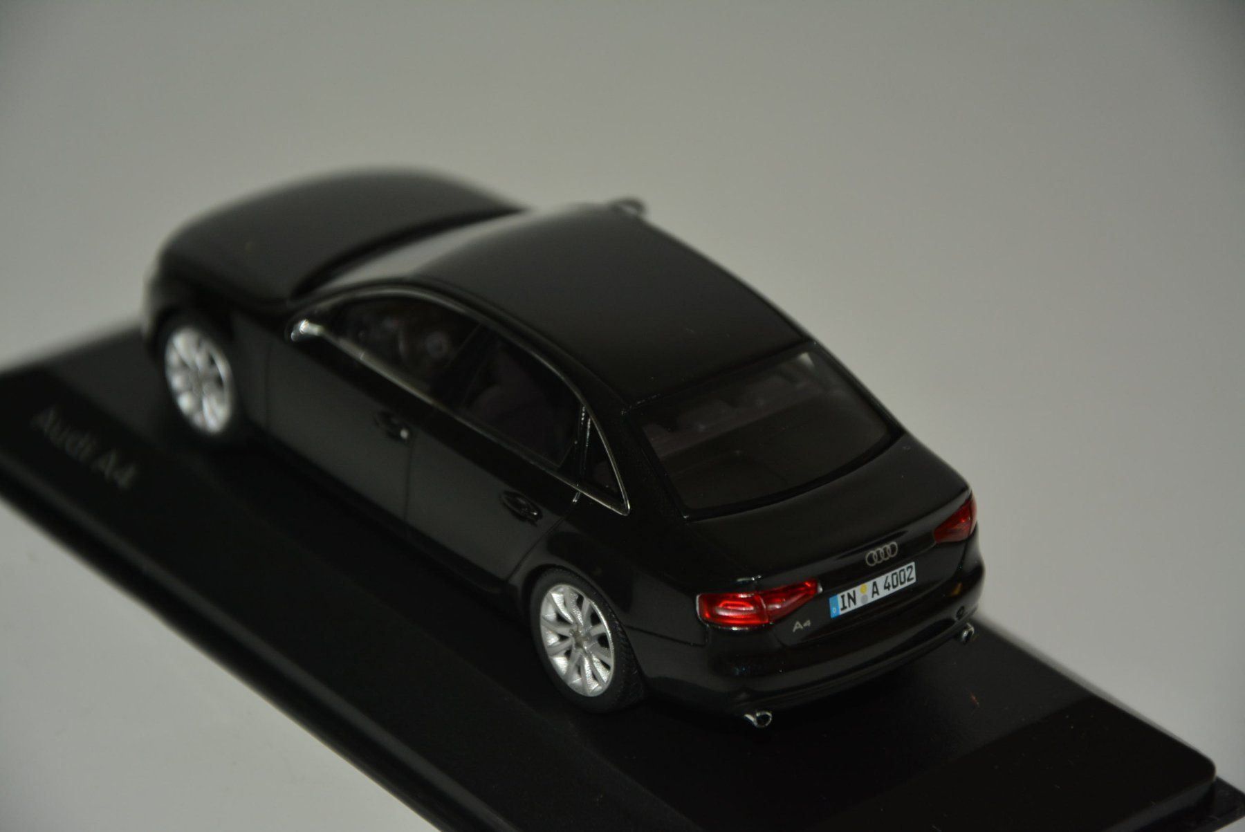 Audi Modellini d'auto: Audi A4 Limousine , Minichamps , 1:43 – Nuovo (secondo la descrizione) da Goldach venduto da Feivel9 9