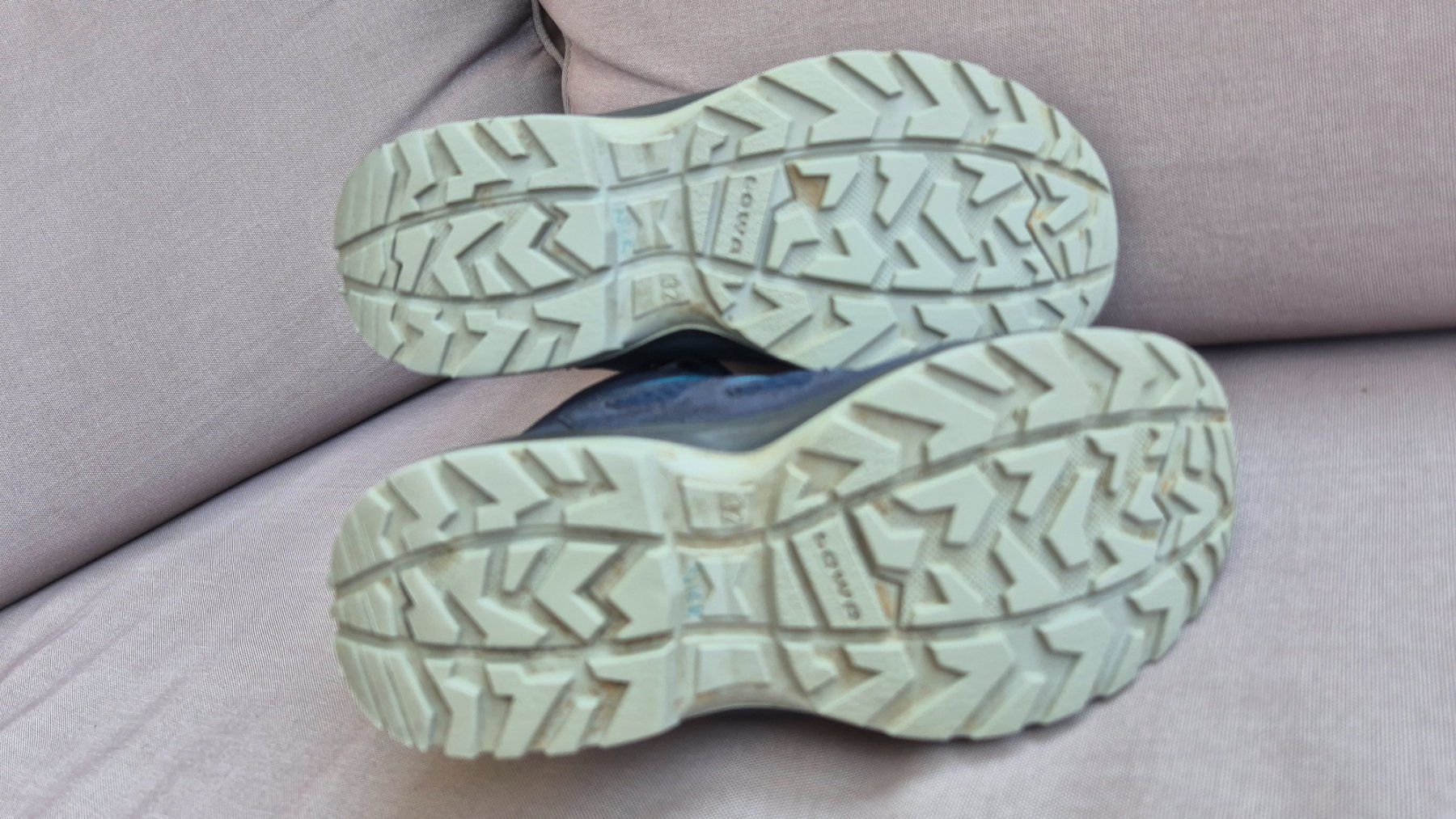 Schuhe für Jungen: LOWA Wanderschuhe, Grösse EU 32 – Gebraucht aus Thalwil von chriswiss 3