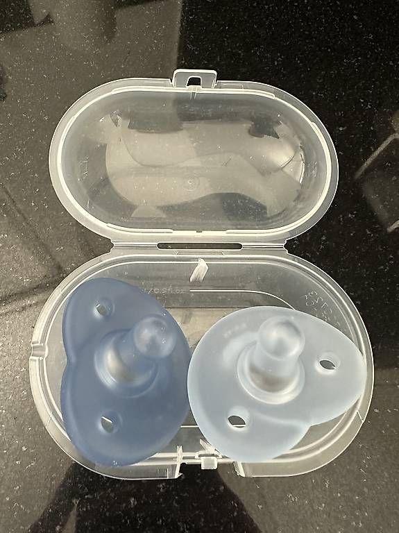 Succhiotti & catenelle porta ciuccio: Nuggis Schnuller Philips Avent Soothie  – Usato da Zürich venduto da kat_tl7x 1
