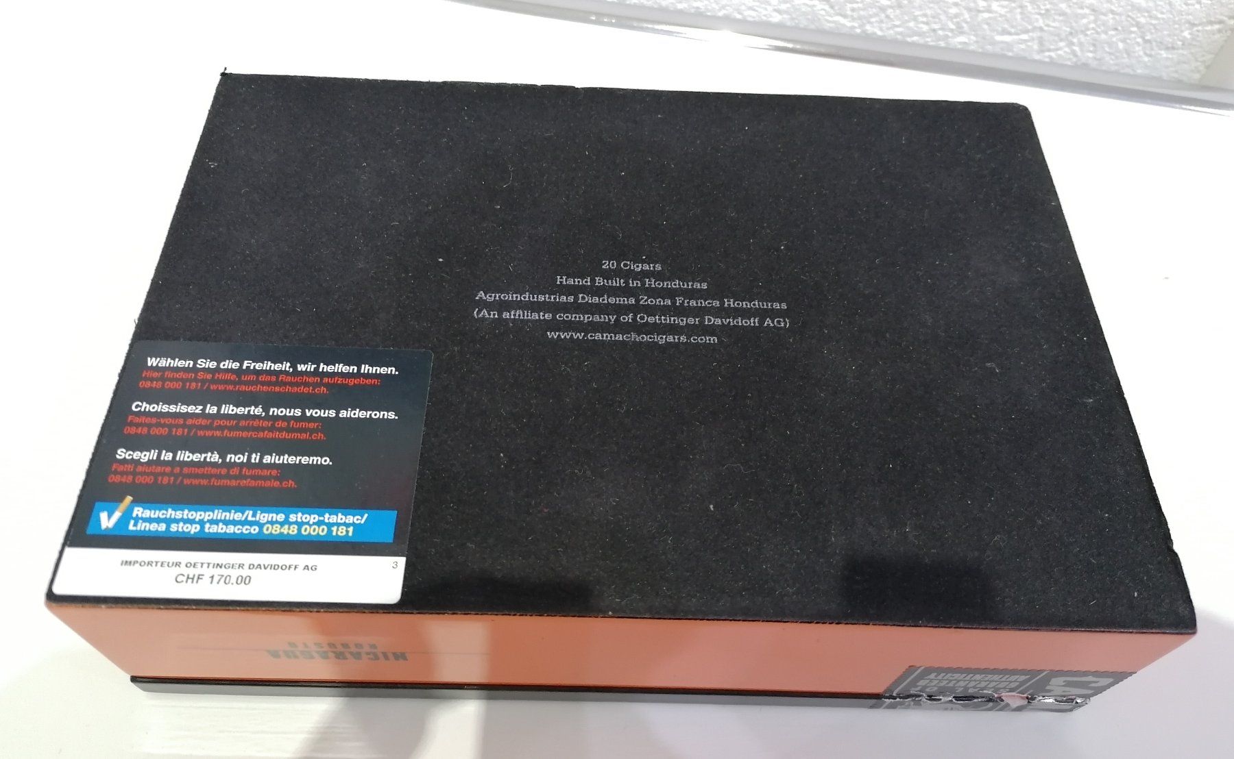 Altri Prodotti per fumatori: Extrem schöne & elegante Zigarren-Box, Schleiflack, CAMACHO – Nuovo (secondo la descrizione) da Unterengstringen venduto da Tnovus 6