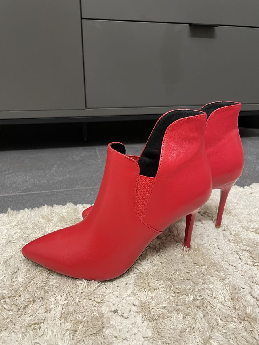 Damenschuhe: Echt Leder Stiefeletten, Neu. 😍 – Gebraucht aus Zürich von Ekaterinek