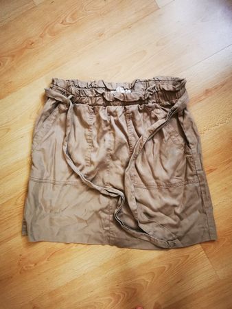 Sommerlicher Rock Gr.44 Beige mit Bindegürtel