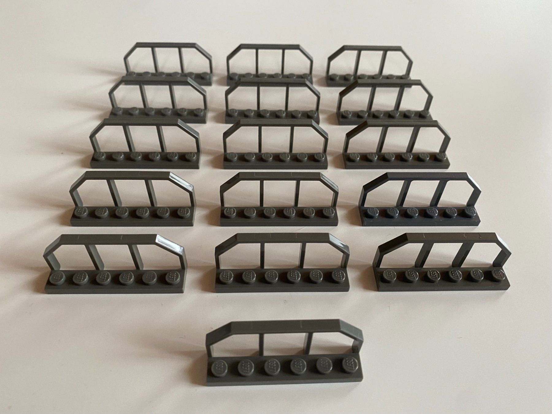 Lego Giocattoli: LEGO - 16 - GRAUE - ABSPERGITTER – Usato da Gelterkinden venduto da ajdt4