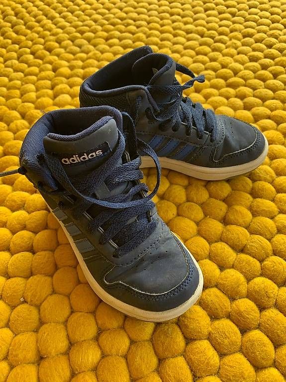 Adidas Scarpe per ragazzi: Baskets Adidas T. 29 – Usato da Villars-sur-Glâne venduto da Magdaka 1