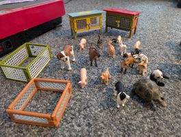 18;Schleich Tiere, 2 Hasenställe und 2 kleine Gitter